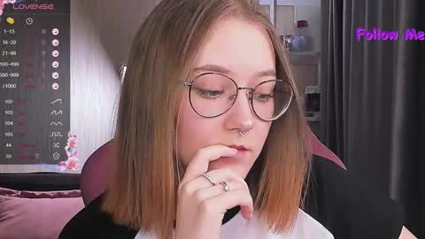 Snapshot of bubble_bunny chatting on January 2025 12:46:02 AM Ruby online show from January 2025 12:46:02 AM