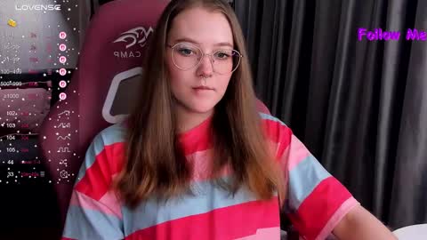 Snapshot of bubble_bunny chatting on December 2025 11:34:02 PM Ruby online show from December 2025 11:34:02 PM