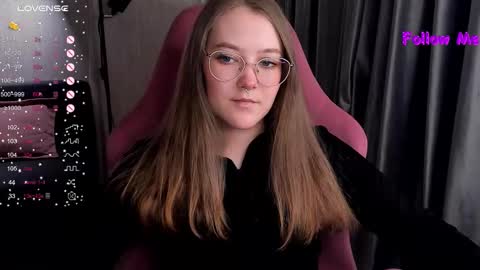 Snapshot of bubble_bunny chatting on December 2025 11:23:01 PM Ruby online show from December 2025 11:23:01 PM