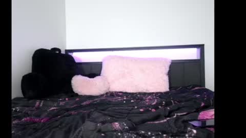 Queen Lola XXX online show from June 2026 05:45:01 AM