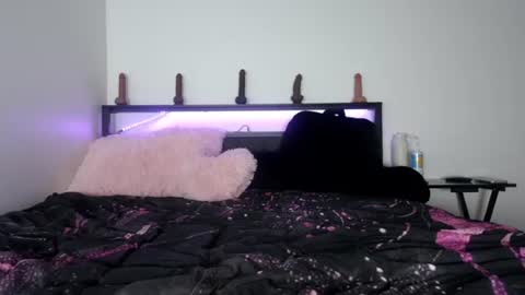 Queen Lola XXX online show from June 2026 05:57:01 AM
