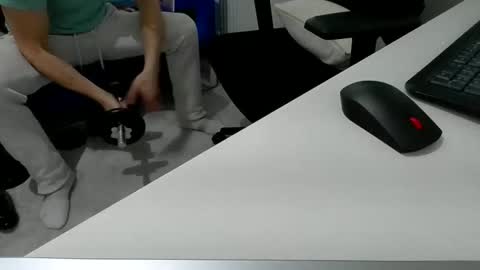 Snapshot of bubblebumdave chatting on March 2025 04:02:01 PM Bubblebum online show from March 2025 04:02:01 PM