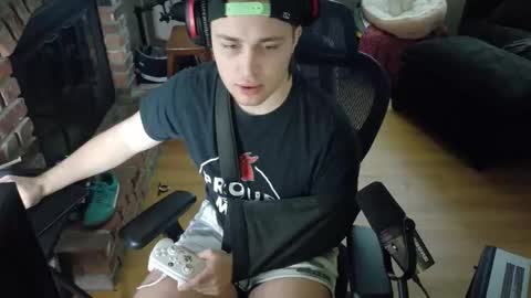 BubblebuttBdn online show from May 2026 10:48:01 PM