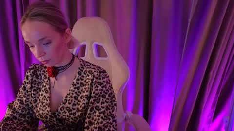 bubbling_crush online show from February 2025 02:41:01 AM