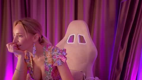 bubbling_crush online show from February 2025 01:14:02 AM