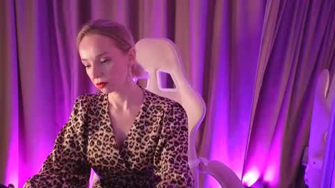 bubbling_crush online show from February 2025 02:20:02 AM