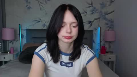 Snapshot of bucks_bunnyy chatting on March 2026 10:50:01 PM Leona online show from March 2026 10:50:01 PM