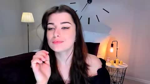 Snapshot of buckssbunny chatting on February 2026 01:40:01 PM Ari online show from February 2026 01:40:01 PM