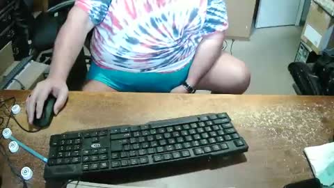 Bucku2 online show from November 2025 07:57:01 PM