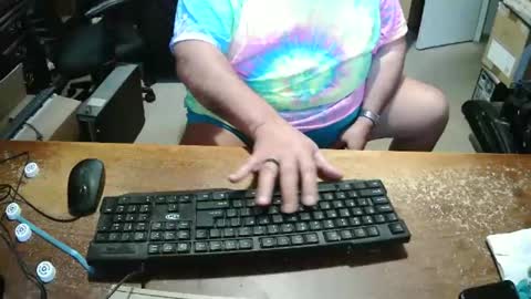 Bucku2 online show from November 2025 01:57:02 PM