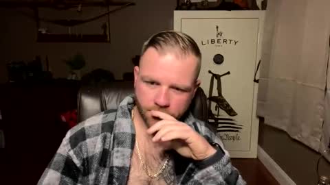 Snapshot of buckwild69204 chatting on January 2025 10:25:02 PM buckwild69204 online show from January 2025 10:25:02 PM