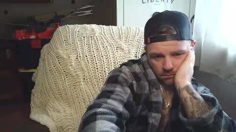 Snapshot of buckwild69204 chatting on February 2025 03:39:02 PM buckwild69204 online show from February 2025 03:39:02 PM