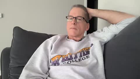 Snapshot of budman004 chatting on November 2025 04:18:02 PM budman004 online show from November 2025 04:18:02 PM