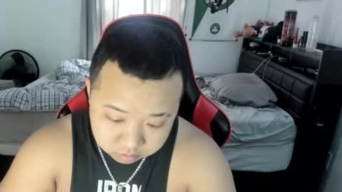 Snapshot of buffsexyman24 chatting on February 2025 02:04:01 PM buffsexyman24 online show from February 2025 02:04:01 PM