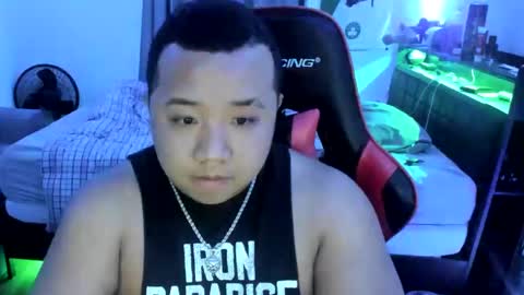 Snapshot of buffsexyman24 chatting on February 2025 04:10:02 AM buffsexyman24 online show from February 2025 04:10:02 AM