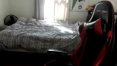 Snapshot of buffsexyman24 chatting on February 2025 05:04:02 PM buffsexyman24 online show from February 2025 05:04:02 PM