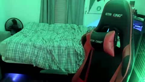 Snapshot of buffsexyman24 chatting on March 2025 01:00:02 AM buffsexyman24 online show from March 2025 01:00:02 AM