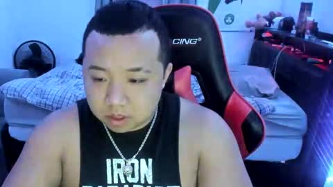 Snapshot of buffsexyman24 chatting on March 2025 12:37:01 AM buffsexyman24 online show from March 2025 12:37:01 AM