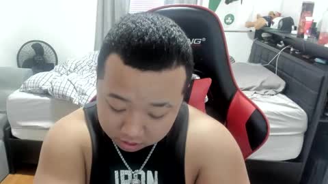 Snapshot of buffsexyman24 chatting on March 2025 03:07:01 PM buffsexyman24 online show from March 2025 03:07:01 PM