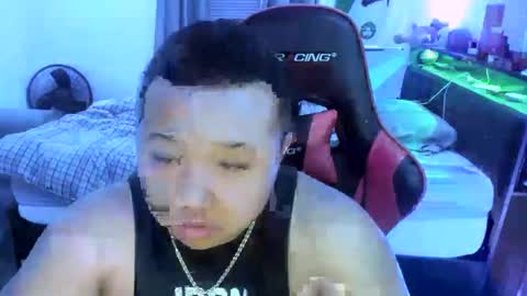 Snapshot of buffsexyman24 chatting on March 2025 01:37:02 AM buffsexyman24 online show from March 2025 01:37:02 AM