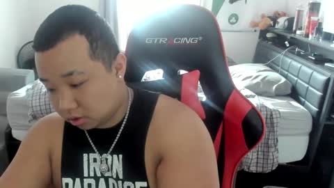 Snapshot of buffsexyman24 chatting on March 2025 05:00:02 PM buffsexyman24 online show from March 2025 05:00:02 PM