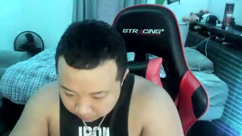 Snapshot of buffsexyman24 chatting on March 2025 04:45:02 AM buffsexyman24 online show from March 2025 04:45:02 AM