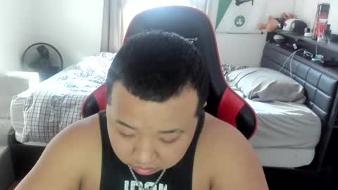 Snapshot of buffsexyman24 chatting on March 2025 09:18:02 PM buffsexyman24 online show from March 2025 09:18:02 PM