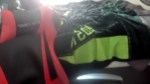 Snapshot of buffsexyman24 chatting on January 2026 04:01:01 PM buffsexyman24 online show from January 2026 04:01:01 PM