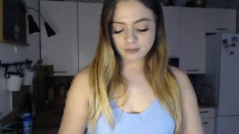Snapshot of buffyextasy chatting on March 2026 04:02:01 PM Buffy online show from March 2026 04:02:01 PM