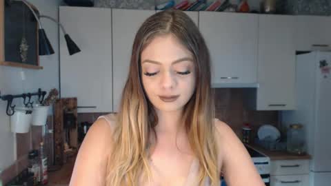 Snapshot of buffyextasy chatting on May 2026 04:56:02 PM Buffy online show from May 2026 04:56:02 PM