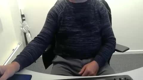 Snapshot of buggemann chatting on September 2025 03:39:01 AM buggemann online show from September 2025 03:39:01 AM