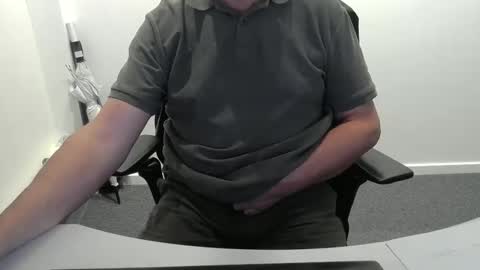 Snapshot of buggemann chatting on September 2025 02:47:02 AM buggemann online show from September 2025 02:47:02 AM