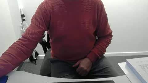 Snapshot of buggemann chatting on October 2025 03:13:02 AM buggemann online show from October 2025 03:13:02 AM