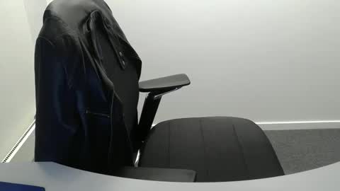 Snapshot of buggemann chatting on October 2025 05:31:01 AM buggemann online show from October 2025 05:31:01 AM