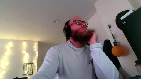 Lukas online show from May 2026 03:17:01 PM