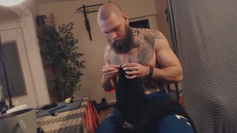 Dmitriy  online show from January 2025 05:10:01 AM