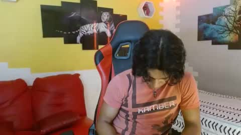 bull_cam online show from November 2025 05:25:02 PM