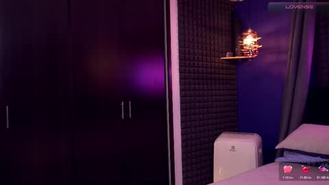 Snapshot of bull_vixen2001 chatting on January 2026 09:37:02 AM Bunny and The Rock online show from January 2026 09:37:02 AM