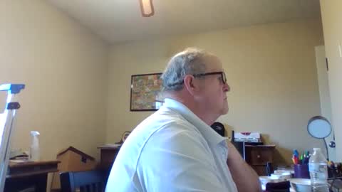 Snapshot of bullfrogg500 chatting on April 2026 07:34:02 PM bullfrogg500 online show from April 2026 07:34:02 PM