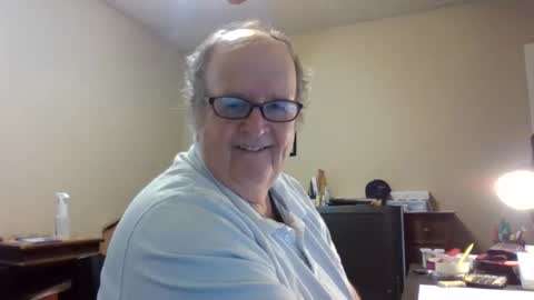 bullfrogg5050 online show from June 2026 04:42:01 PM