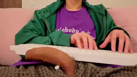 Tonny online show from September 2025 08:12:02 PM