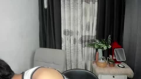 Snapshot of bump_me_baby chatting on December 2025 07:46:02 AM zy online show from December 2025 07:46:02 AM