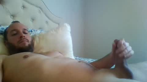 Snapshot of bunkdidlun chatting on January 2025 05:29:02 PM bunkdidlun online show from January 2025 05:29:02 PM