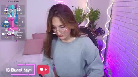 Snapshot of bunni_tay chatting on September 2025 11:33:02 AM Bunni online show from September 2025 11:33:02 AM