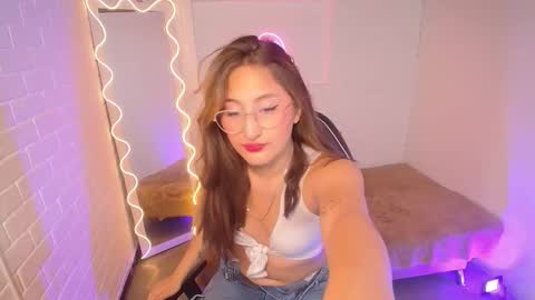 Snapshot of bunni_tay chatting on October 2025 11:51:02 AM Bunni online show from October 2025 11:51:02 AM