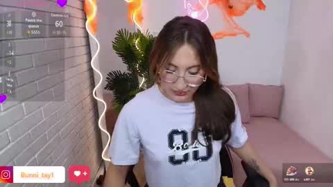 Snapshot of bunni_tay chatting on October 2025 11:31:02 AM Bunni online show from October 2025 11:31:02 AM