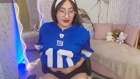Snapshot of bunni_tay chatting on July 2026 03:10:02 AM Bunni online show from July 2026 03:10:02 AM
