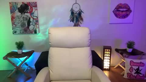 BUNNIE and THE DUDE TheLebowskis online show from May 2026 06:52:01 AM