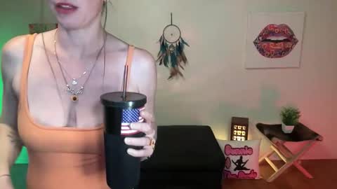 BUNNIE and THE DUDE TheLebowskis online show from May 2026 08:22:02 AM