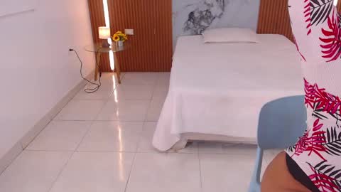 Rossi Hill online show from March 2026 12:00:02 PM